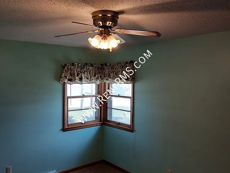 207 Chestnut St — Photo 14
