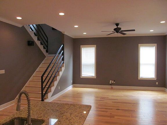 5th image of 142 Bellegrass Blvd