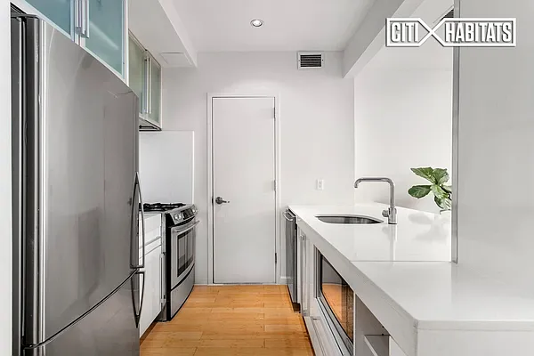 Sold by Citi Habitats | media 16