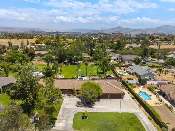 2154 Orange Ave, Escondido, CA 92029