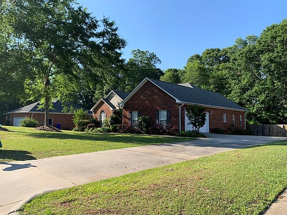 4th image of 616 Lawson Dr