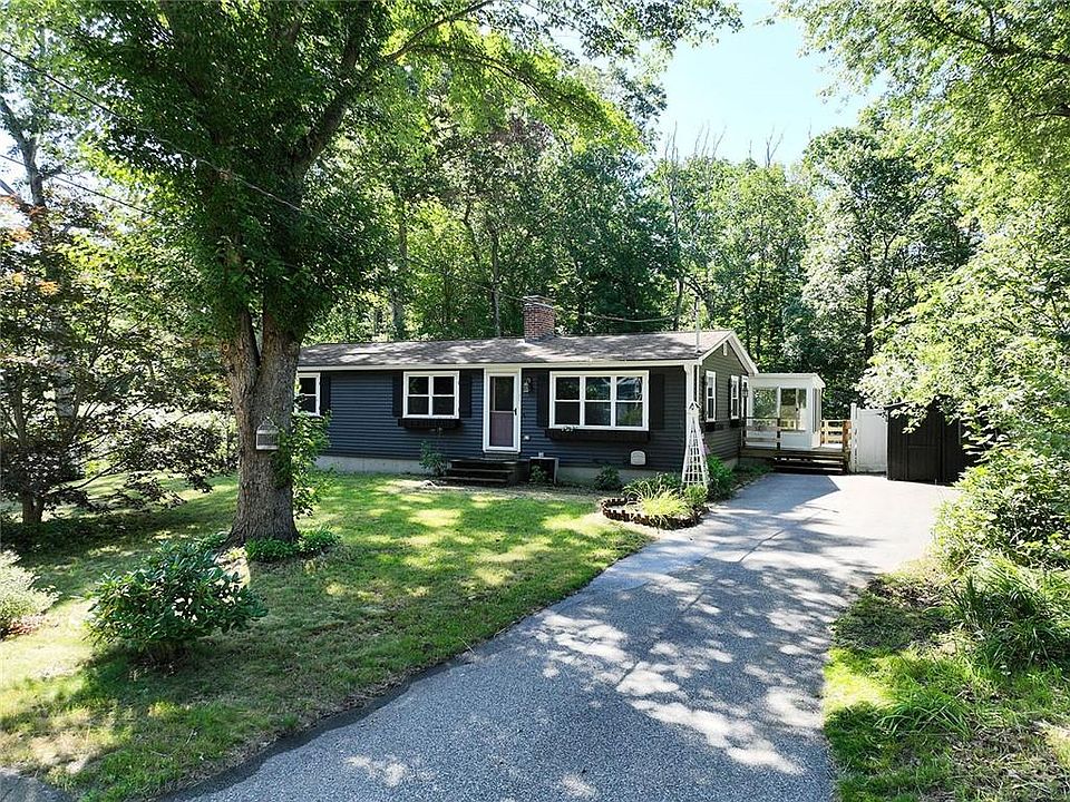 1st image of 35 Fern Dr