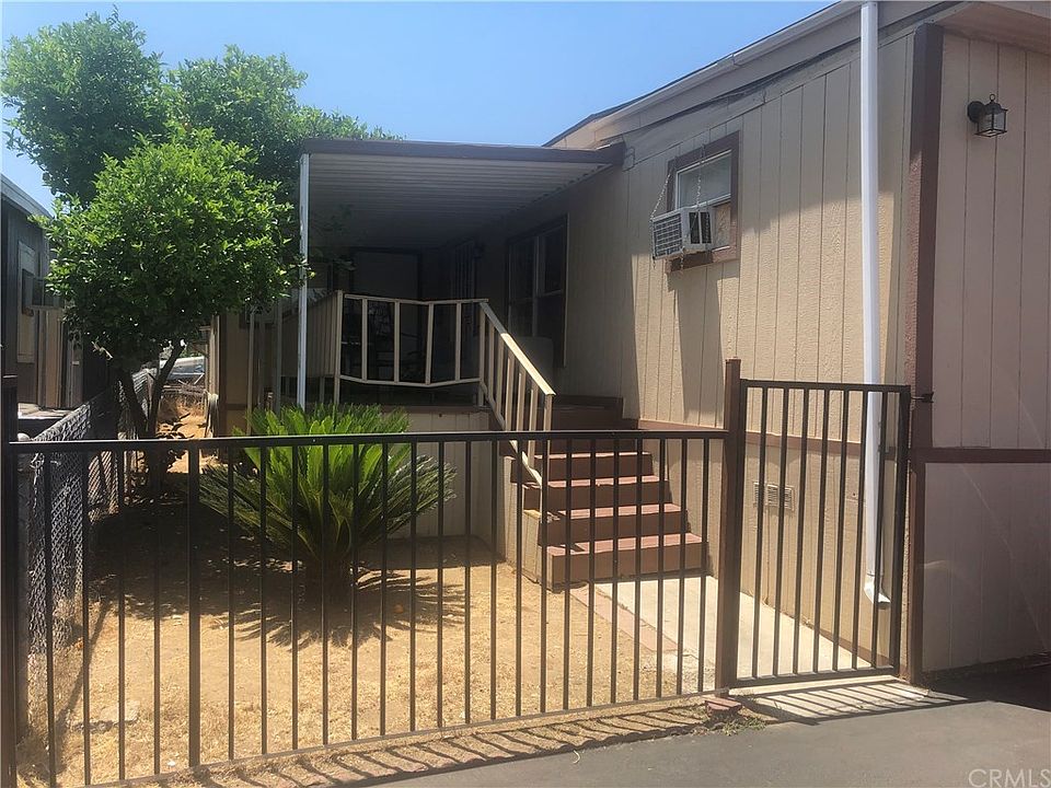 1st image of 10701 Cedar Ave Space 211