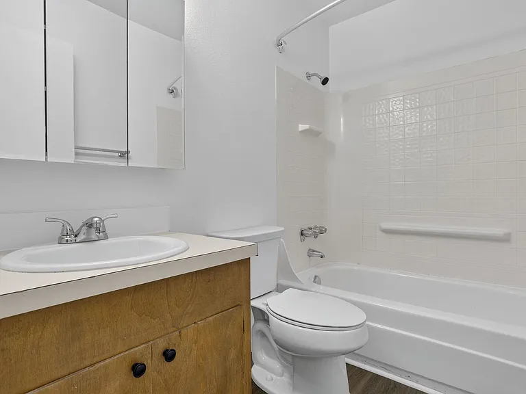 2527 NW Savier St — Photo 23
