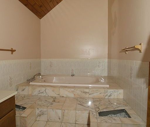 Master Bath with Jacuzzi Tub