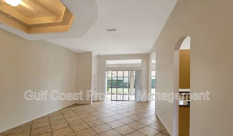 6836 Bay Hill Dr — Photo 4