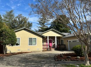 9 Creekside Ct, Santa Rosa, CA 95405