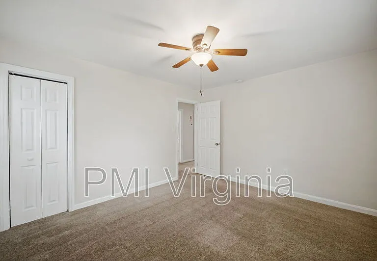 28 Harvard Rd — Photo 13