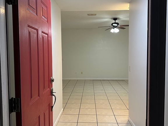 4th image of 174 Treasure Palm Dr