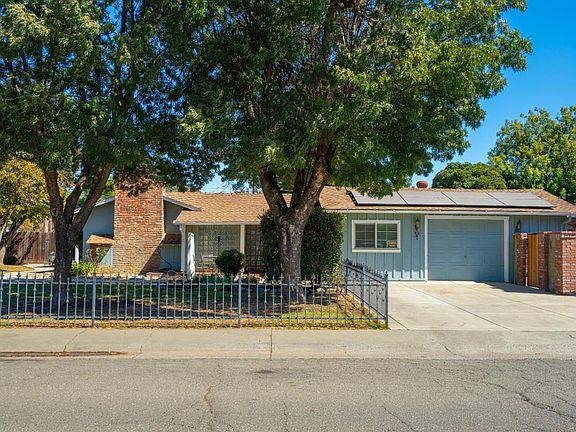 5th image of 700 E A Street