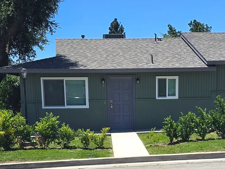 345 Vine St — Photo 5