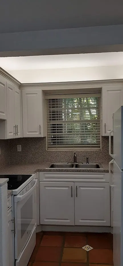 2 bed, 800 sqft, $2,600 — Photo 3