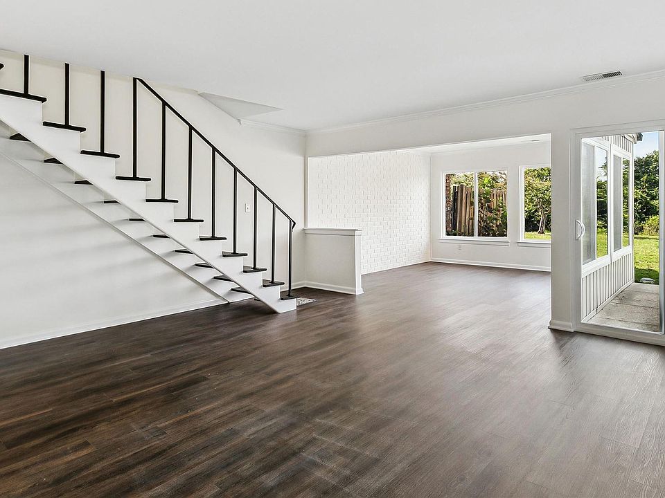 1st image of 4824 Huron Dr