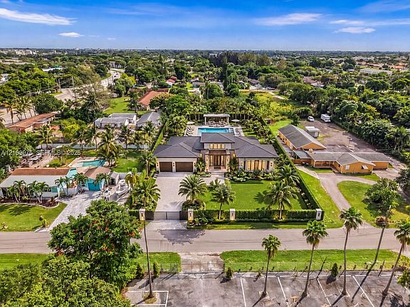 5th image of 4812 Coconut Rd
