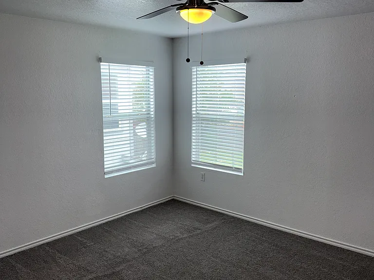 7238 Azalea Sq — Photo 9