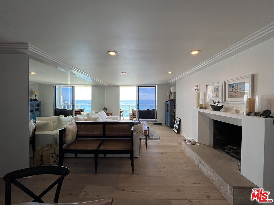 1st image of 22548 Pacific Coast Hwy Unit 403