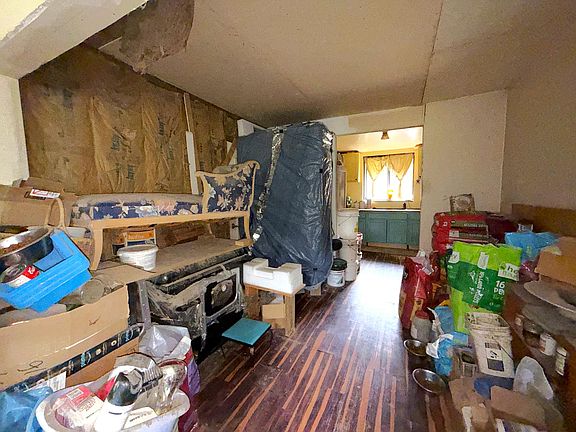 5th image of 154 W Fork Cougar Creek Rd