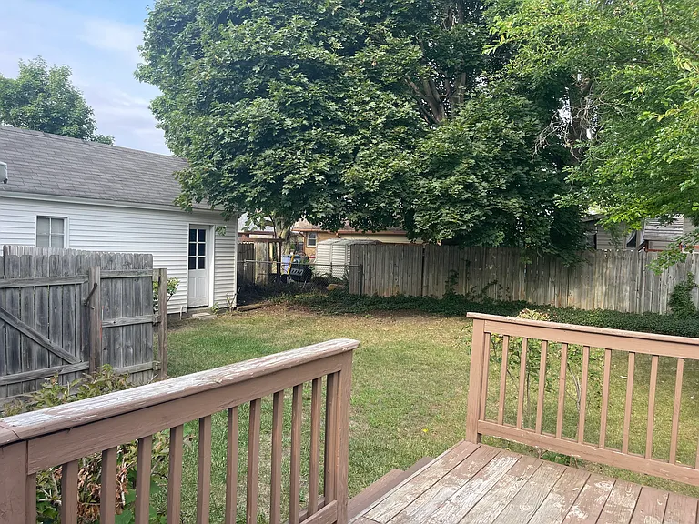 750 Pine Ave NW — Photo 10