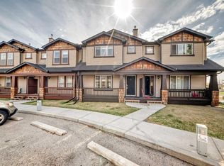 54 Panatella Park NW, Calgary, AB T3K 6K4