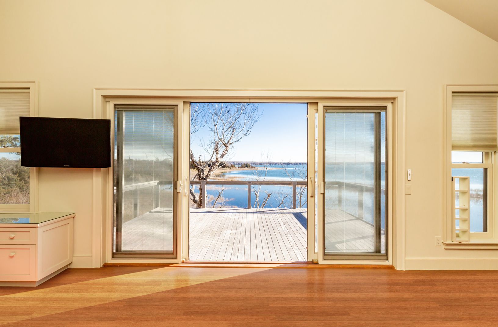  Primary Bedroom Waterviews