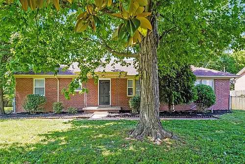 112 Bush Ave Photo 1