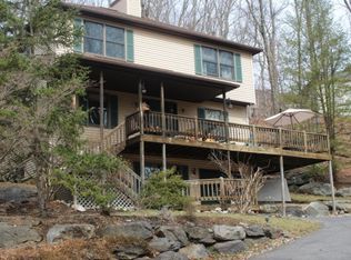 113 Chip Ct, East Stroudsburg, PA