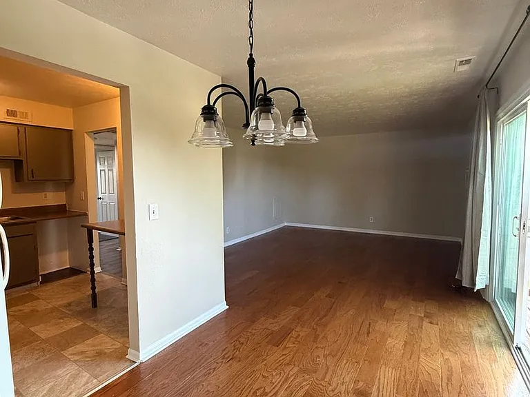 4220 Arrowrock Ave — Photo 3