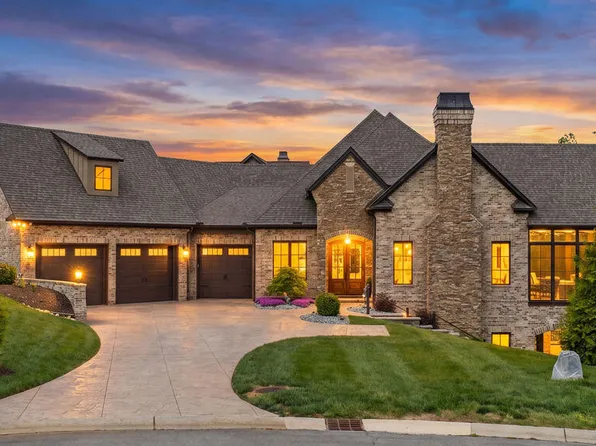 699 Cypress Pointe Dr, Lenoir City, TN 37772