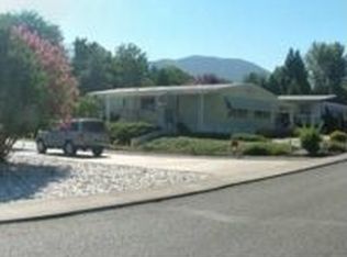 1749 Parkdale Dr, Grants Pass, OR