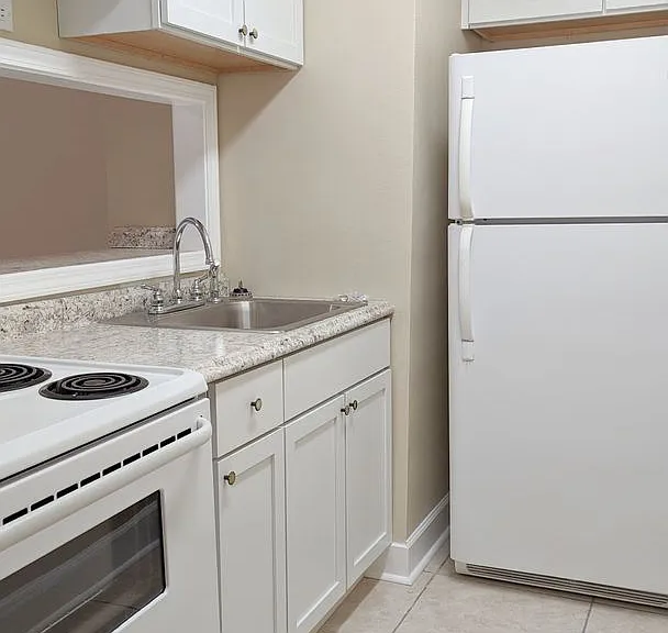 399 Marshall Ct NW #2 — Photo 3