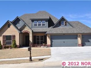 1304 S Desert Palm Ave, Broken Arrow, OK 74012