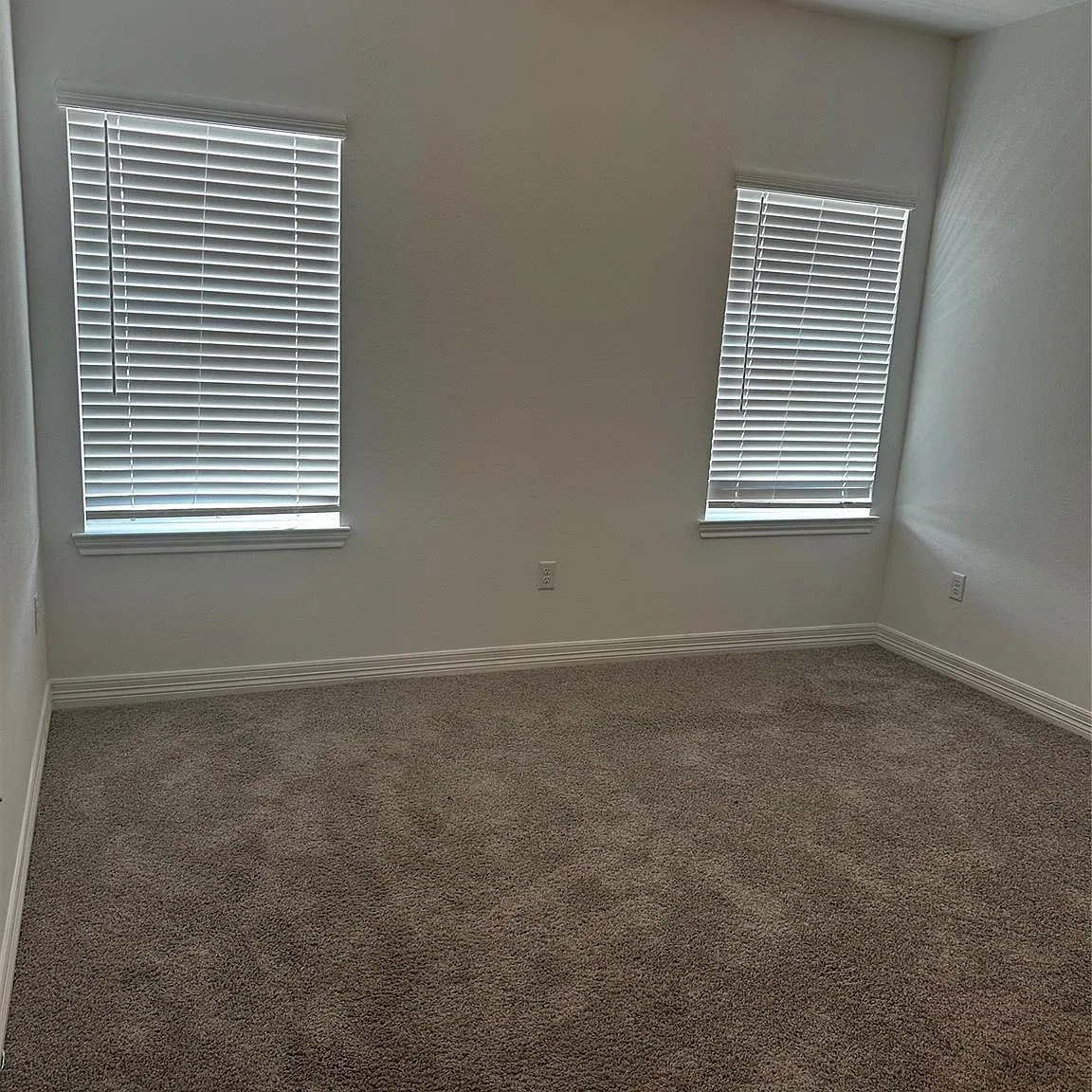 3 bed, 2.5 bath, $1,850 — Photo 4