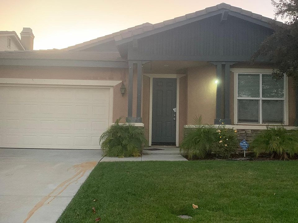 1st image of 34035 Pamplona Ave