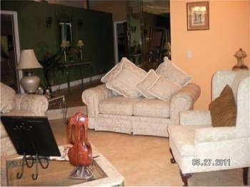 4th image of 10470 NW 134th St