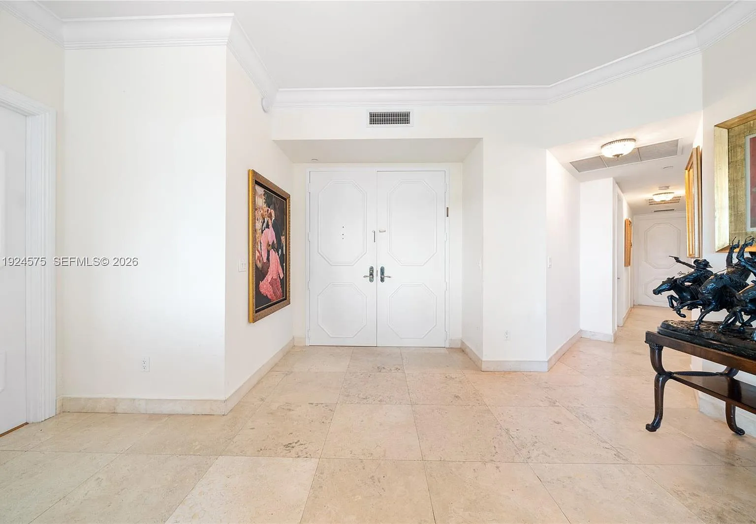 Bellini Condo — Photo 4