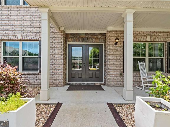 4th image of 2885 Mondavi Pl