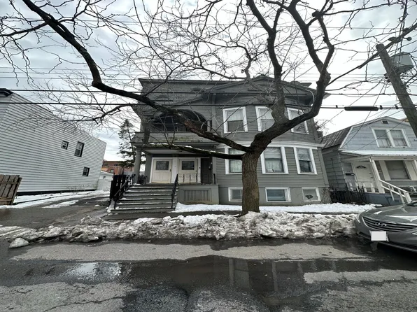 416 1st St, Albany, NY 12206