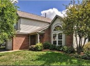 1705 Warrington Ln, Crystal Lake, IL 60014