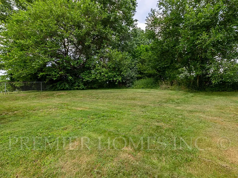 344 Fenton Ave NE — Photo 13