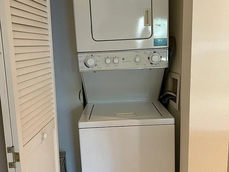 2445 SW 18th Ter #920 — Photo 14