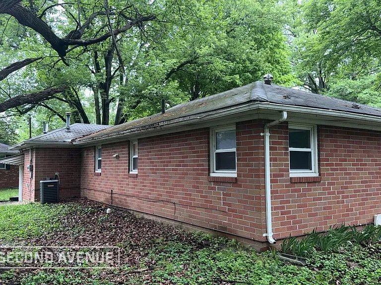 25 Belle Dr — Photo 3