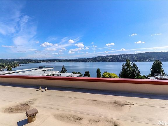 5th image of 3820 NE 155th Pl #A-703