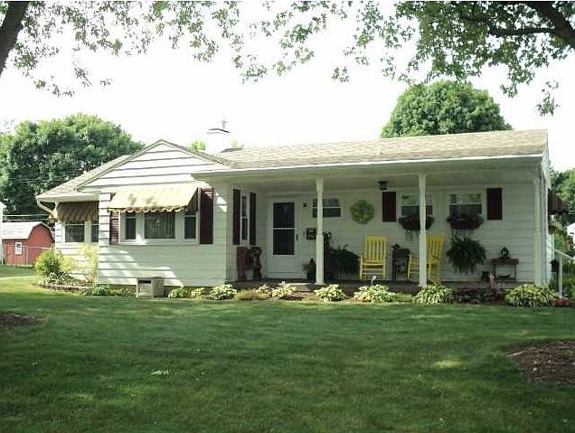 1st image of 306 E Maple Ave