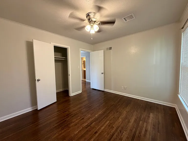 4819 S Owasso Ave — Photo 18