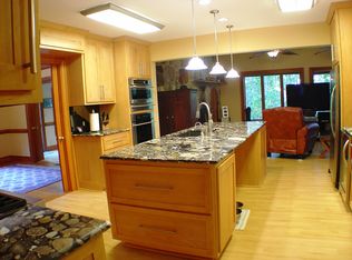 1602 Oakengate Ln, Midlothian, VA 23113