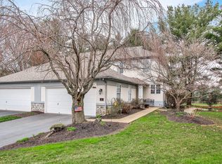 27 Laurelgate Pl, Millersville, PA