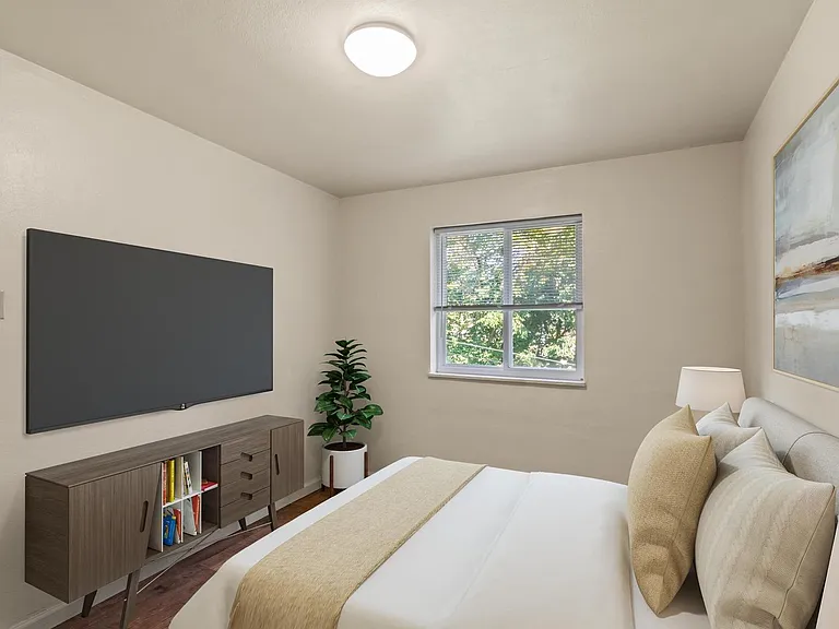 Westport Edge Apartments — Photo 37