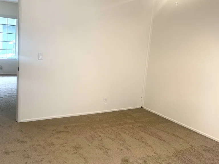 11628 Bellflower Blvd — Photo 10