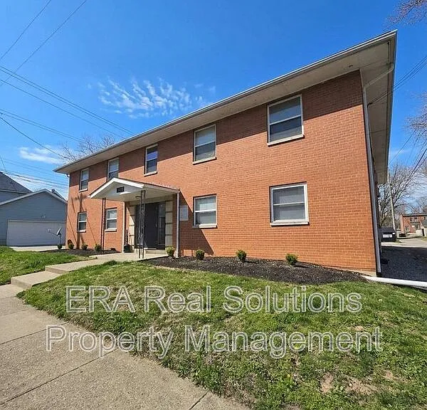 1072 Forest St #D — Photo 1
