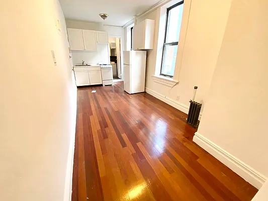 Rented by MOTION New York | media 8